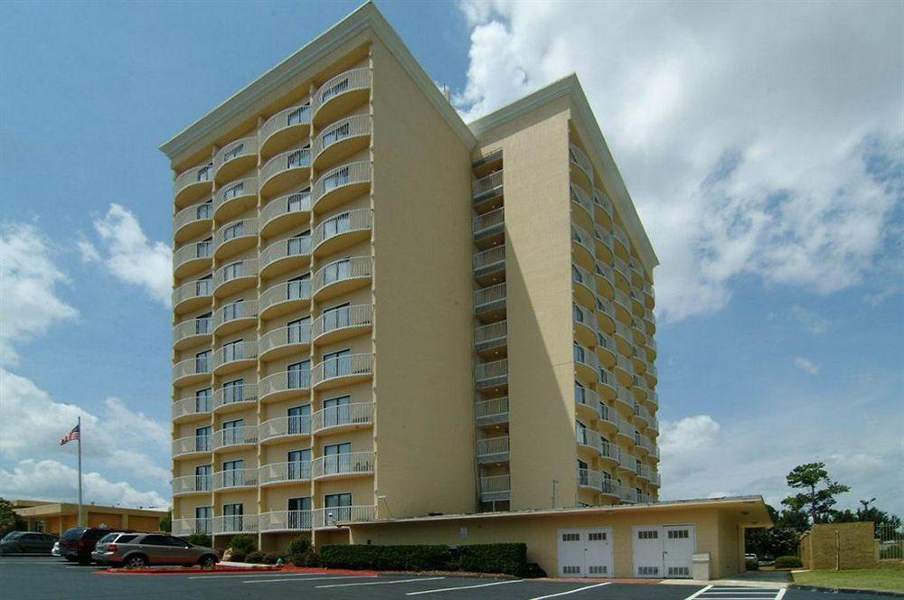 Western Airport East Hotel 3*
