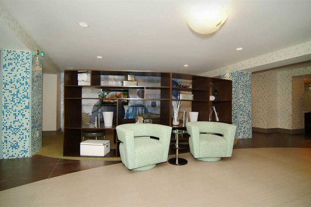 Western Airport East Hotel 3*