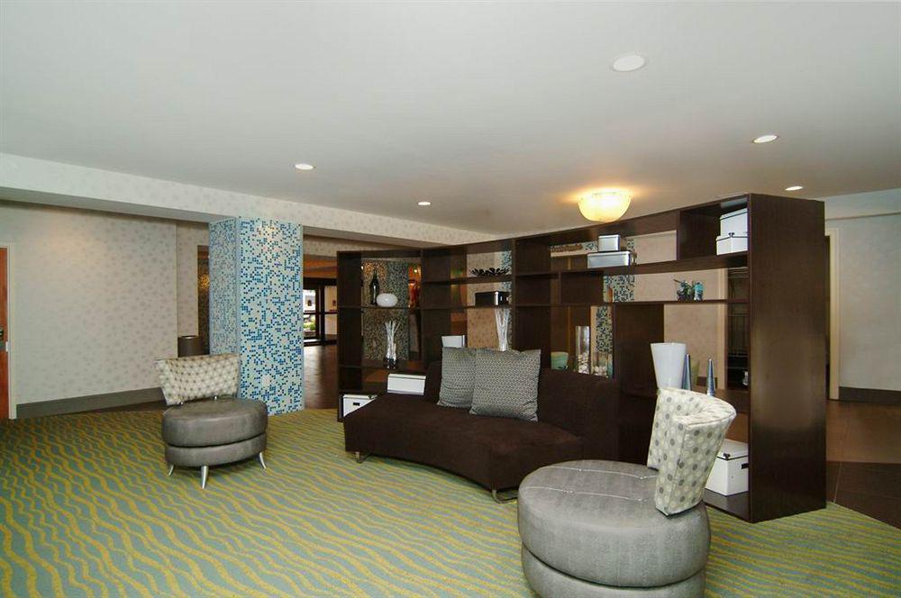 Western Airport East 3*